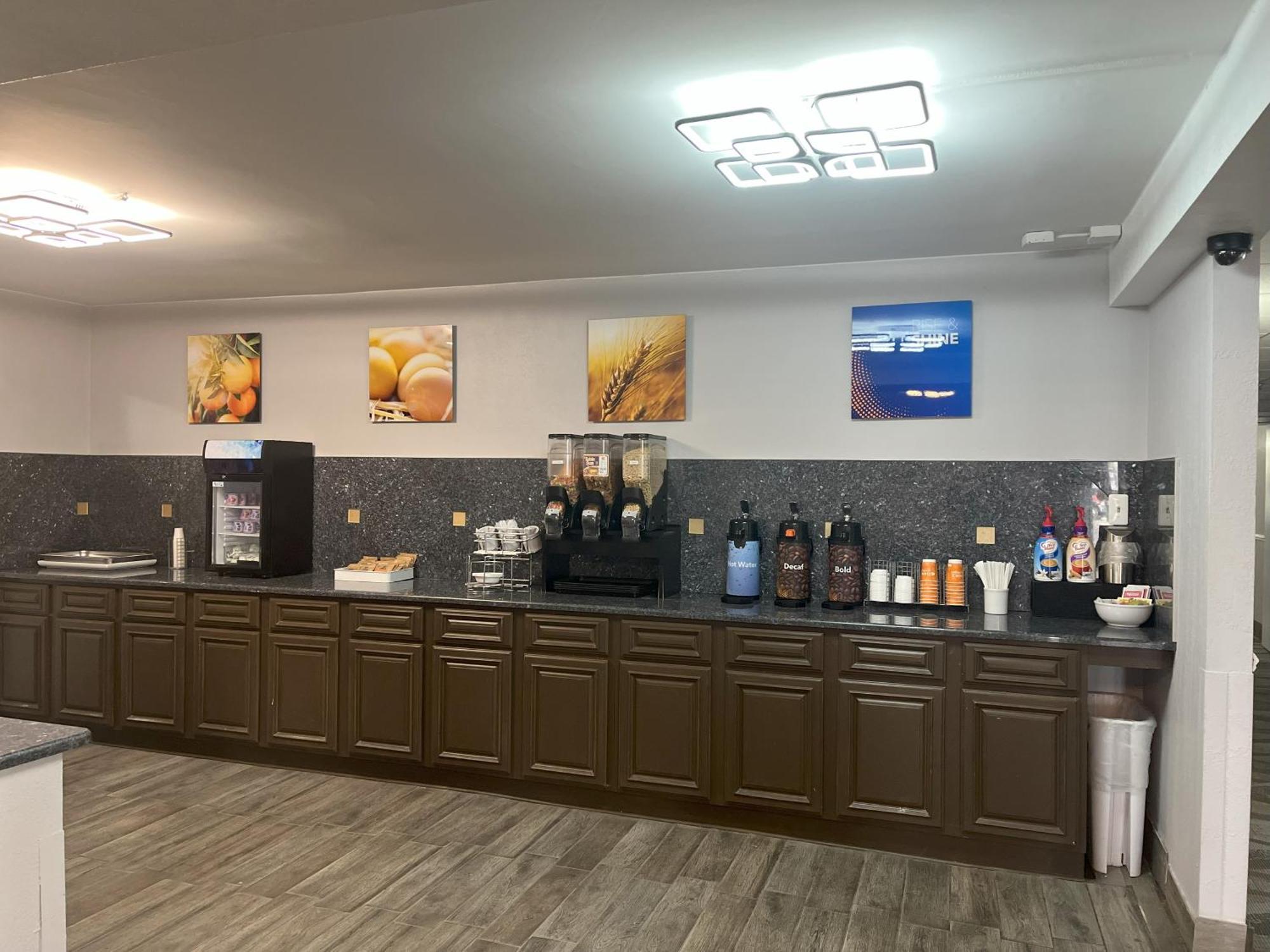 Baymont By Wyndham Johnson City/Binghamton מראה חיצוני תמונה
